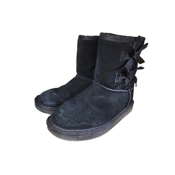 Black koolaburra by Ugg Short Boots GIRLS Size 2 Bow Accents on Side - Picture 4 of 7